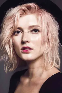 Фото  (Sophie Sumner)