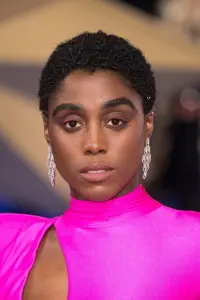 Фото Лашана Лінч (Lashana Lynch)