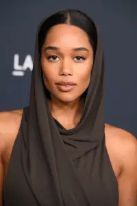 Фото Лаура Харріер (Laura Harrier)