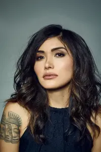 Фото Даніелла Пінеда (Daniella Pineda)