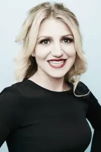 Фото Анналі Ешфорд (Annaleigh Ashford)