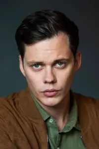 Фото Білл Скарсгард (Bill Skarsgård)