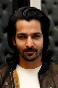 Фото  (Harshvardhan Rane)