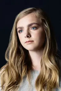 Фото Елсі Фішер (Elsie Fisher)