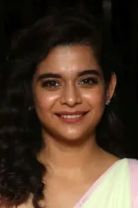 Фото  (Mithila Palkar)