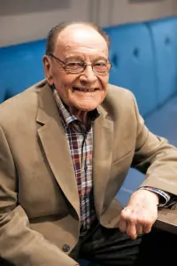 Фото  (Larry Gogan)