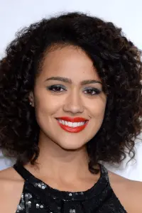 Фото Наталі Еммануель (Nathalie Emmanuel)