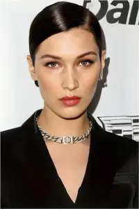 Фото  (Bella Hadid)