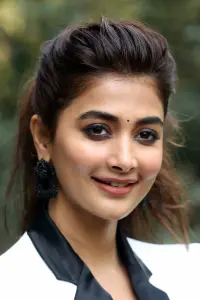 Фото  (Pooja Hegde)