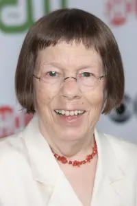 Фото Лінда Хант (Linda Hunt)