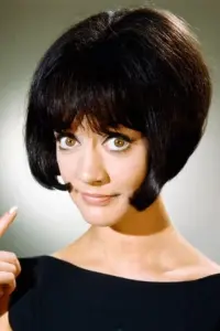 Фото Аманда Беррі (Amanda Barrie)