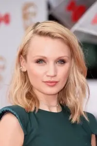 Фото  (Emily Berrington)