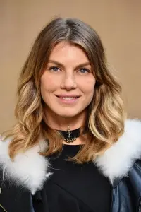 Фото Анджела Ліндвал (Angela Lindvall)