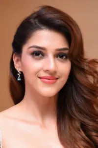 Фото  (Mehreen Pirzada)