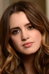 Фото Лаура Марано (Laura Marano)