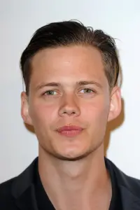 Фото Білл Скарсгард (Bill Skarsgård)