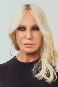 Фото  (Donatella Versace)