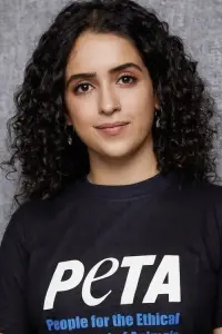 Фото Саня Малхотра (Sanya Malhotra)