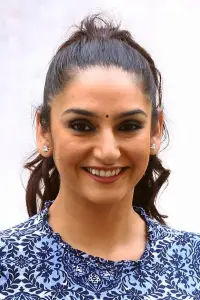 Фото  (Ragini Dwivedi)