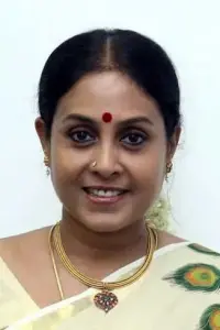 Фото  (Saranya Ponvannan)