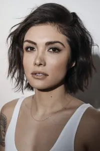 Фото Даніелла Пінеда (Daniella Pineda)