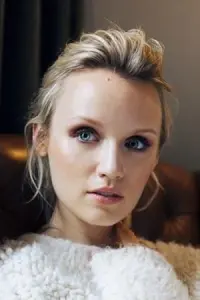 Фото  (Emily Berrington)