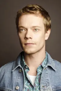 Фото Альфі Аллен (Alfie Allen)