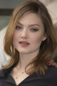 Фото Холлідей Грейнджер (Holliday Grainger)