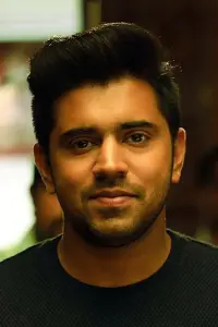 Фото  (Nivin Pauly)