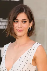 Фото Ліззі Каплан (Lizzy Caplan)