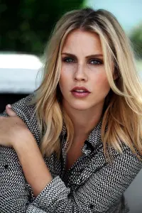 Фото Клер Холт (Claire Holt)