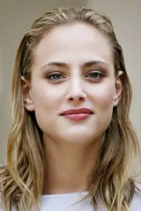 Фото Нора Арнезедер (Nora Arnezeder)