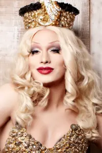 Фото  (Jinkx Monsoon)