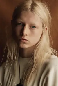 Фото Хантер Шефер (Hunter Schafer)