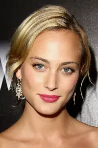 Фото Нора Арнезедер (Nora Arnezeder)