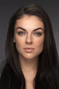 Фото Серінда Свон (Serinda Swan)