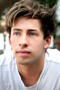 Фото Джиммі Беннет (Jimmy Bennett)