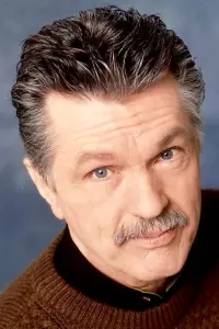 Фото Том Скерріт (Tom Skerritt)