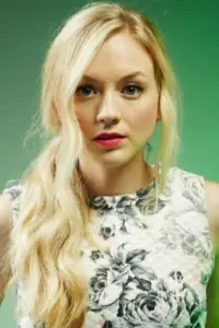 Фото  (Emily Kinney)