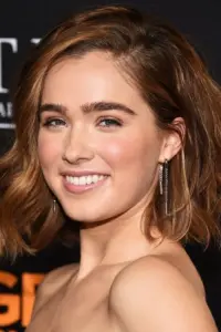 Фото Гейлі Лу Річардсон (Haley Lu Richardson)