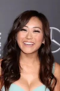 Фото Карен Фукухара (Karen Fukuhara)