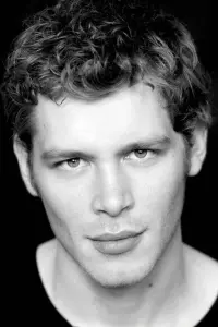 Фото Джозеф Морган (Joseph Morgan)