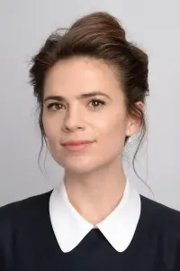 Фото Хейлі Етвелл (Hayley Atwell)