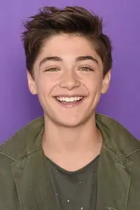 Фото Ашер Ангел (Asher Angel)