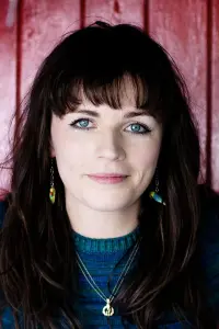 Фото Ейслінг Беа (Aisling Bea)