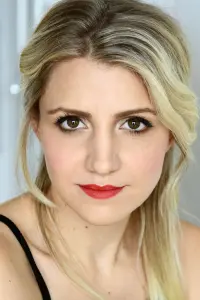 Фото Анналі Ешфорд (Annaleigh Ashford)