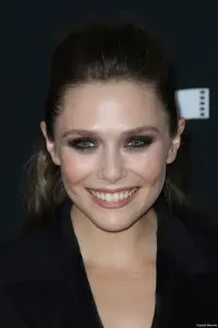 Фото Елізабет Олсен (Elizabeth Olsen)