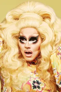 Фото  (Trixie Mattel)