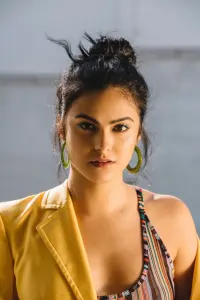 Фото Каміла Мендес (Camila Mendes)