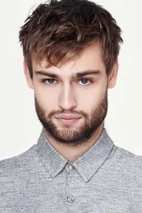 Фото Дуглас Бут (Douglas Booth)